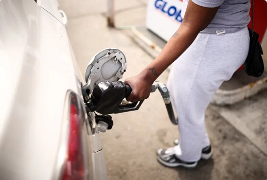 eo biển Hormuz sẽ không làm cho giá xăng dầu hạ nhiệt