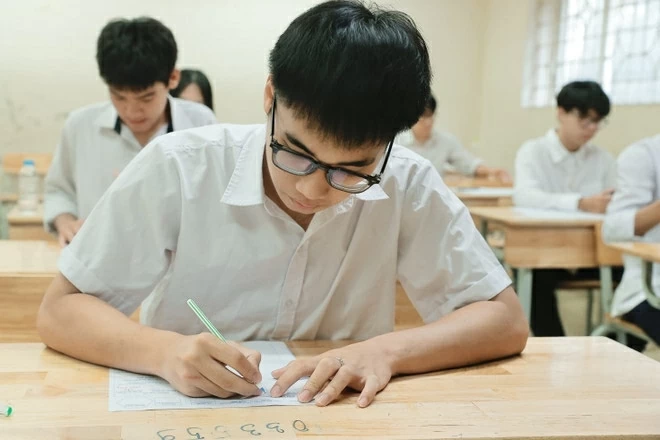 Tuyển sinh đại học 2026: Siết chặt và đa dạng hóa phương thức xét tuyển Tuyển sinh đại học 2026: Siết chặt và đa dạng hóa phương thức xét tuyển