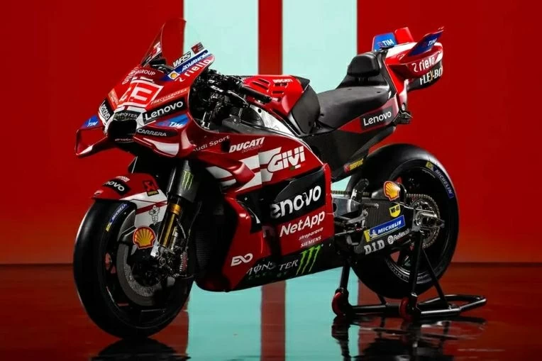 Cận cảnh Ducati Superleggera V4 Centenario, giá dự kiến 4,55 tỷ đồng