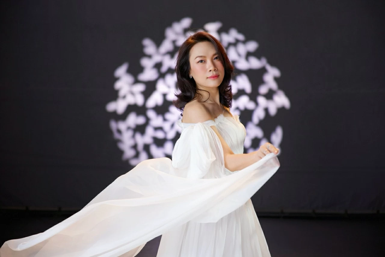 Ca sĩ Mỹ Tâm hóa nàng thơ trong bộ ảnh mới