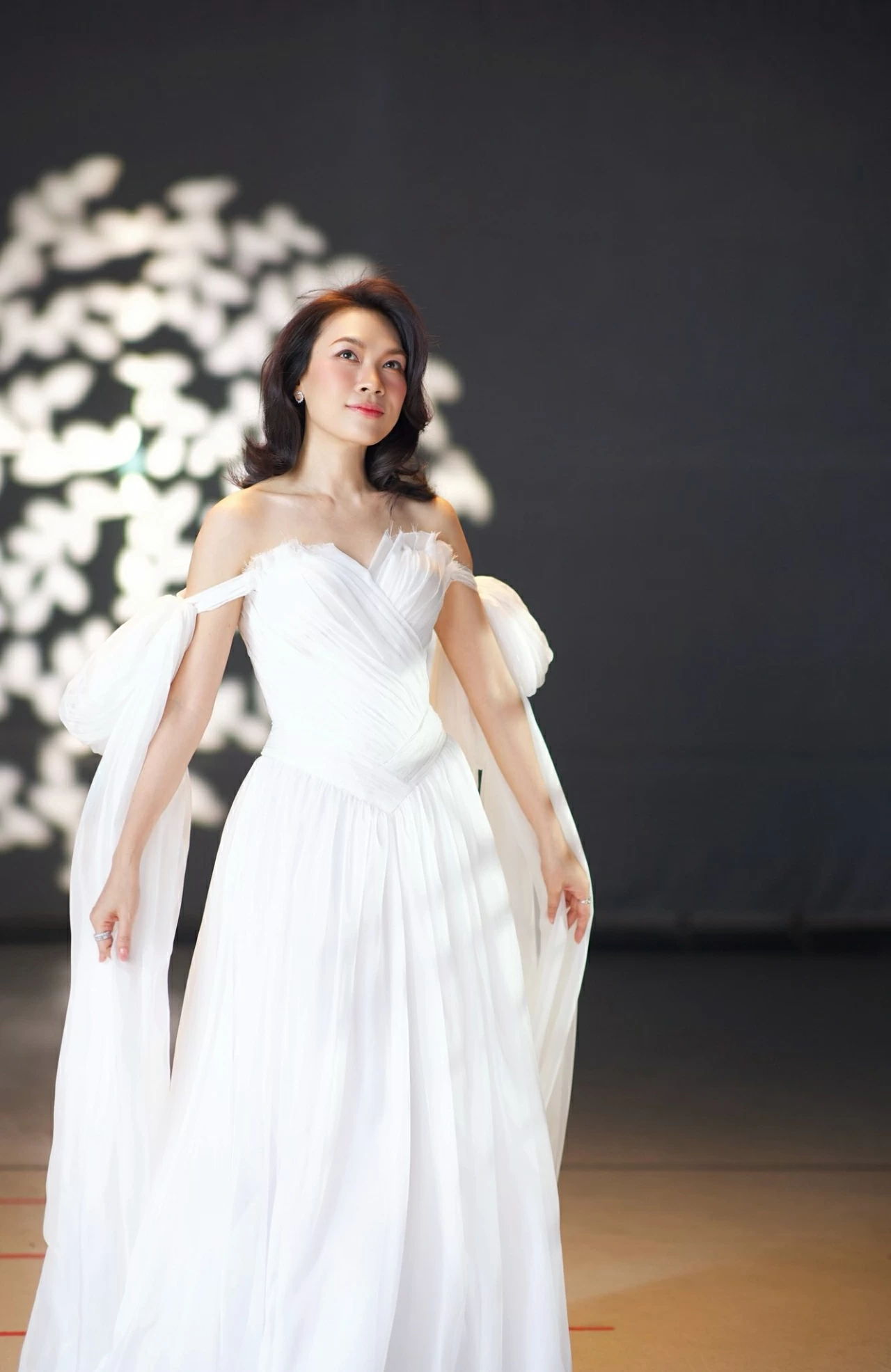 Ca sĩ Mỹ Tâm hóa nàng thơ trong bộ ảnh mới Ca sĩ Mỹ Tâm hóa nàng thơ trong bộ ảnh mới