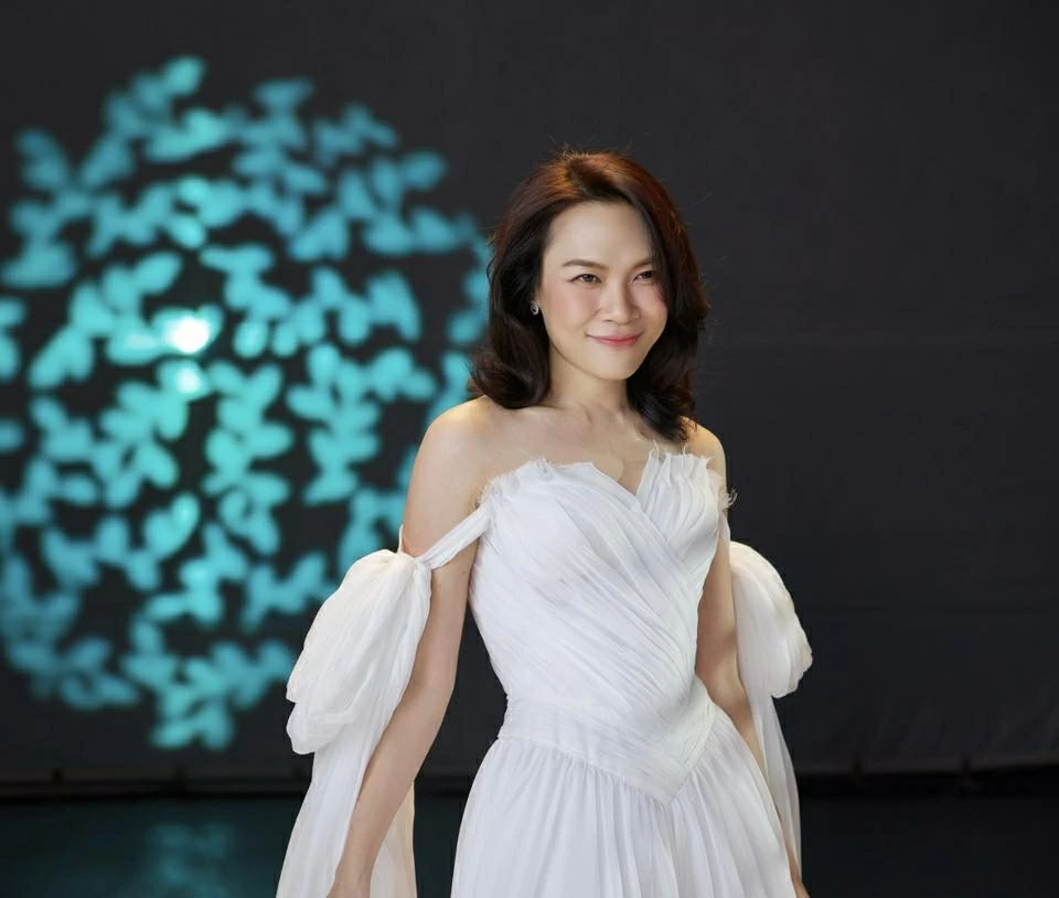 Ca sĩ Mỹ Tâm hóa nàng thơ trong bộ ảnh mới