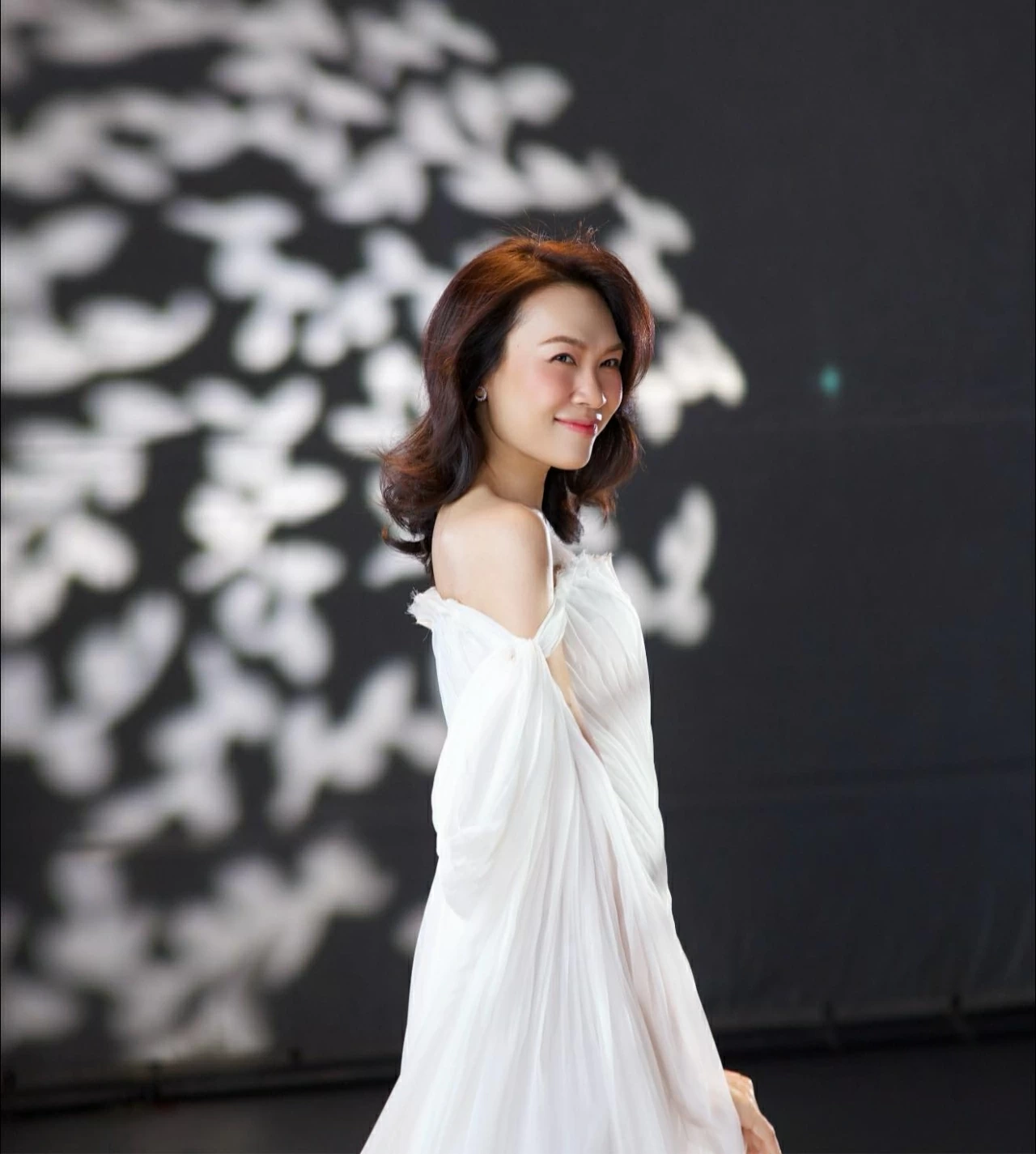 Ca sĩ Mỹ Tâm hóa nàng thơ trong bộ ảnh mới Ca sĩ Mỹ Tâm hóa nàng thơ trong bộ ảnh mới