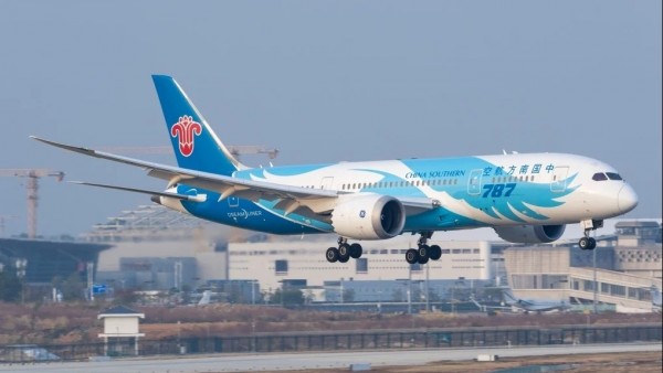 Ngành hàng không Trung Quốc thắt chặt quản lý chi phí