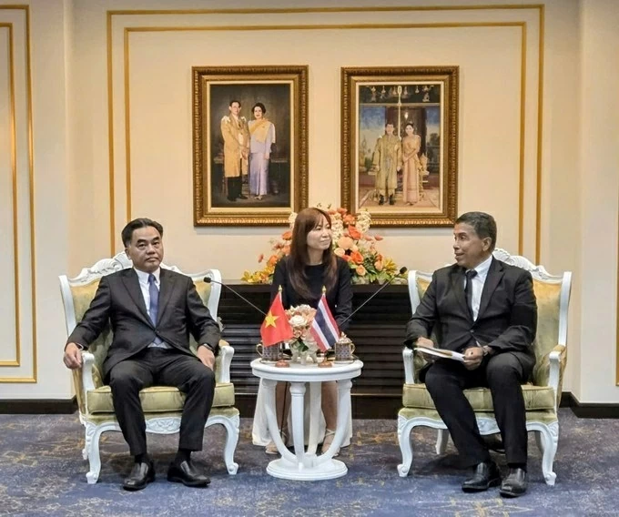 Làm sâu sắc hơn quan hệ hợp tác giữa TP. Hồ Chí Minh và Thủ đô Bangkok Làm sâu sắc hơn quan hệ hợp tác giữa TP. Hồ Chí Minh và Thủ đô Bangkok