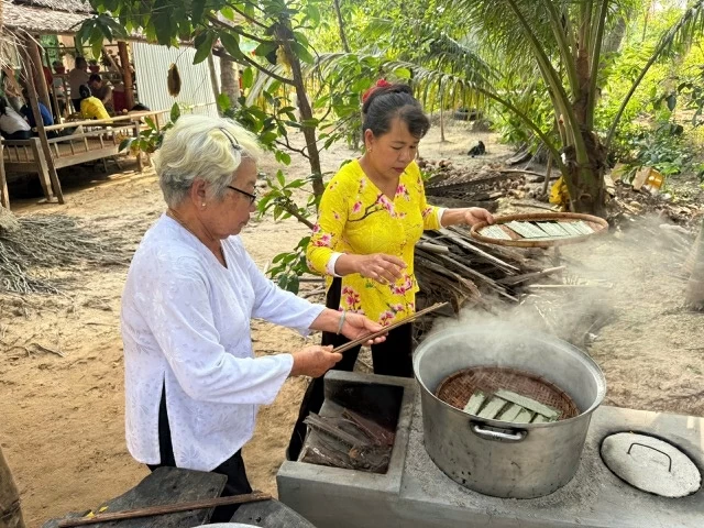 Sống chậm giữa miền sông nước: Nhị Hòa níu chân du khách bằng những điều bình dị nhất