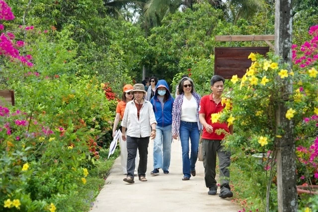 Sống chậm giữa miền sông nước: Nhị Hòa níu chân du khách bằng những điều bình dị nhất