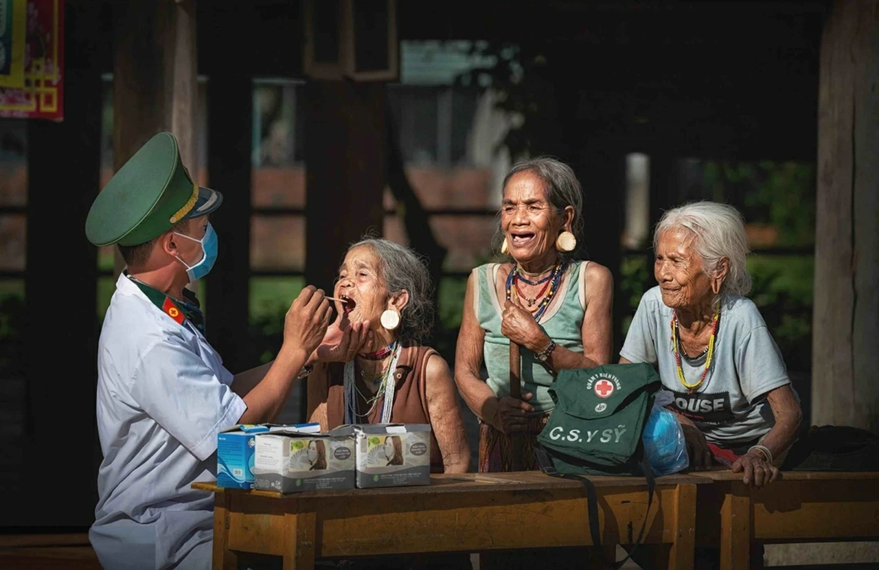Bảo đảm, thúc đẩy quyền con người ở Việt Nam: Minh chứng từ thực tiễn Bảo đảm, thúc đẩy quyền con người ở Việt Nam: Minh chứng từ thực tiễn