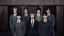 'Arirang' giúp nhóm nhạc BTS thống trị bảng xếp hạng toàn cầu