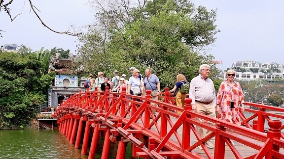 Du lịch Việt Nam lập kỷ lục đón khách quốc tế trong Quý I/2026