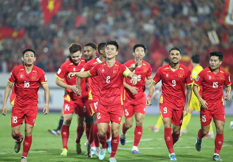 HLV Kim Sang Sik có thêm phương án tấn công mang lại hiệu quả bất ngờ với tuyển Việt Nam HLV Kim Sang Sik có thêm phương án tấn công mang lại hiệu quả bất ngờ với tuyển Việt Nam