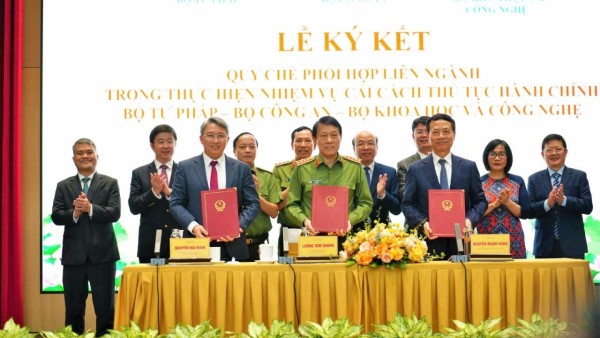 Ba Bộ ký kết quy chế phối hợp, thúc đẩy cải cách thủ tục hành chính