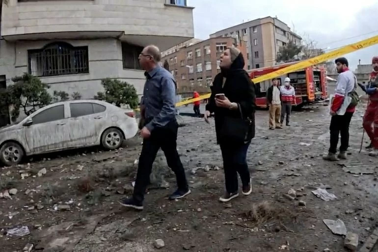 Bloomberg: Căng thẳng tại Trung Đông vẽ lại bản đồ hàng không toàn cầu Bloomberg: Căng thẳng tại Trung Đông vẽ lại bản đồ hàng không toàn cầu