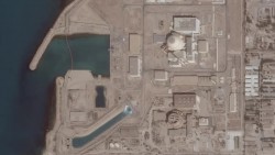 Quốc tế cảnh báo nguy cơ phóng xạ khi nhà máy điện hạt nhân Bushehr của Iran bị tấn công