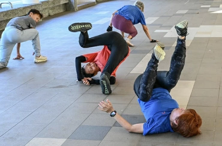Parkour cho người trên 60 tuổi: Khi 'nghệ thuật di chuyển' trở thành chìa khóa sống khỏe và độc lập