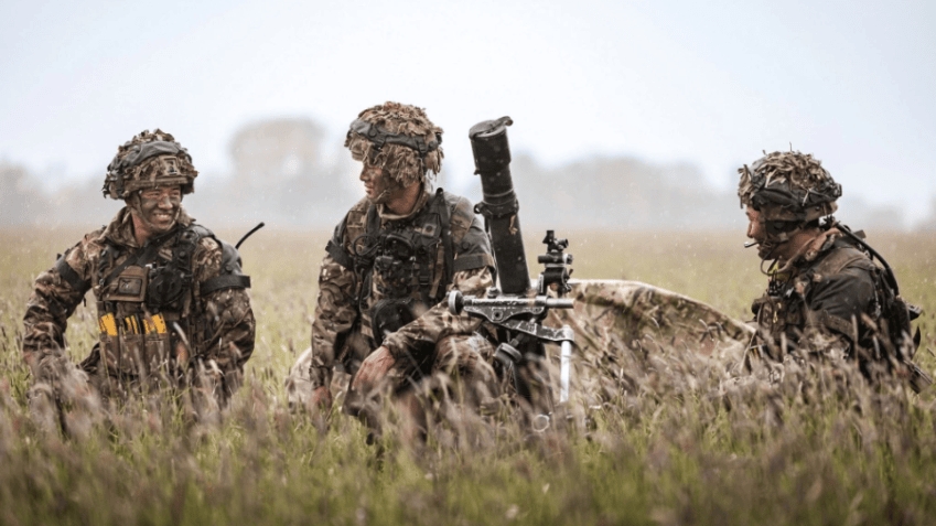 Anh có chiến lược giải quyết tình trạng thất nghiệp 'một mũi tên, trúng hai đích'