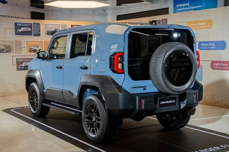 . Khoảng sáng gầm xe lên đến 245 mm, phù hợp với các cung đường địa hình.