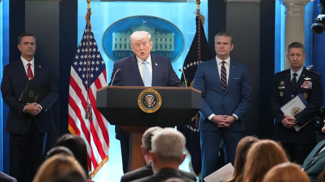 Tổng thống Trump tiết lộ chiến dịch giải cứu phi công Mỹ rơi tại Iran