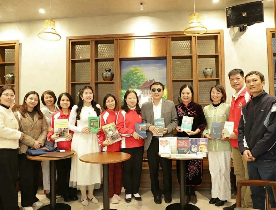 13.số 14: Ươm mầm văn hoá đọc ở Thư viện Hạnh phúc