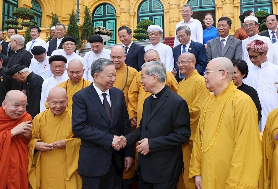 Đánh giá của USCIRF về tự do tôn giáo Việt Nam: Sai lệch và phiến diện Đánh giá của USCIRF về tự do tôn giáo Việt Nam: Sai lệch và phiến diện