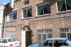 Xung đột Trung Đông: Israel phát cảnh báo khẩn tới người dân Iran, cùng với Mỹ phá hủy hoàn toàn một giáo đường Do Thái ở Tehran