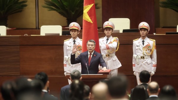 Tiểu sử tóm tắt của Thủ tướng Chính phủ Lê Minh Hưng