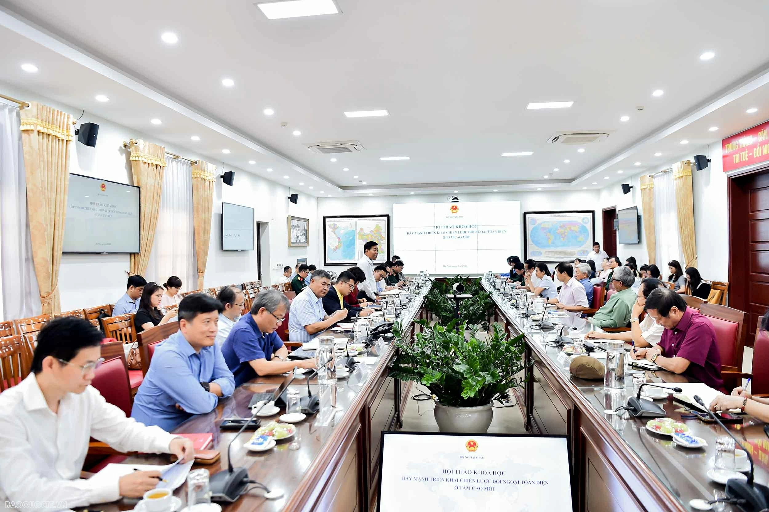 Đẩy mạnh đối ngoại toàn diện ở tầm cao mới: Yêu cầu chiến lược trong bối cảnh chuyển động toàn cầu. Đẩy mạnh đối ngoại toàn diện ở tầm cao mới: Yêu cầu chiến lược trong bối cảnh chuyển động toàn cầu