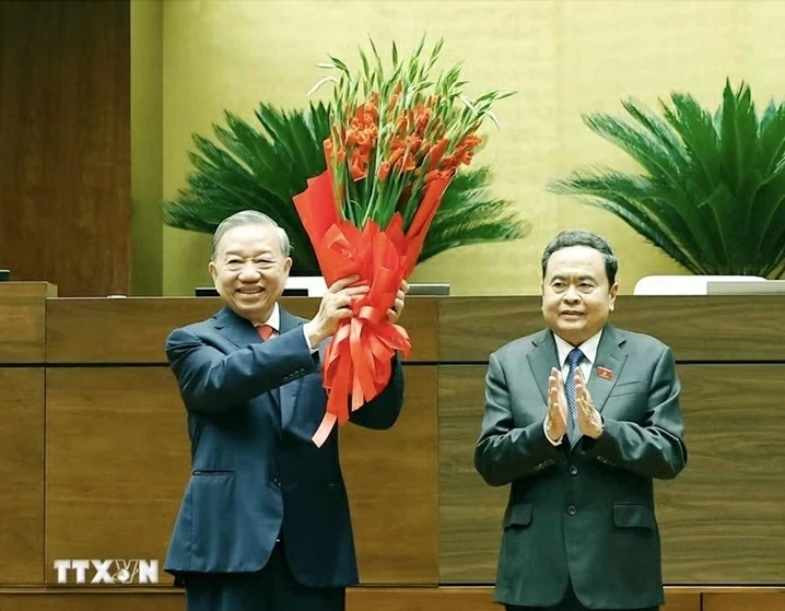 Nhiều điện, thư và thông điệp chúc mừng từ lãnh đạo các nước gửi các đồng chí lãnh đạo chủ chốt của Việt Nam Nhiều điện, thư và thông điệp chúc mừng từ lãnh đạo các nước gửi các đồng chí lãnh đạo chủ chốt của Việt Nam