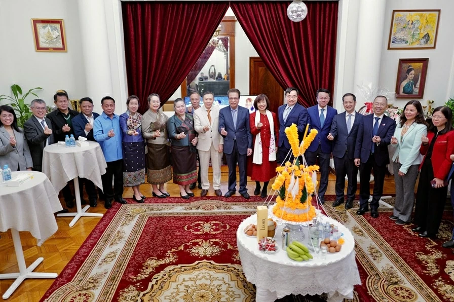 Tình đoàn kết Việt – Lào lan tỏa tại Moscow nhân dịp Tết Lào Bun Pi May