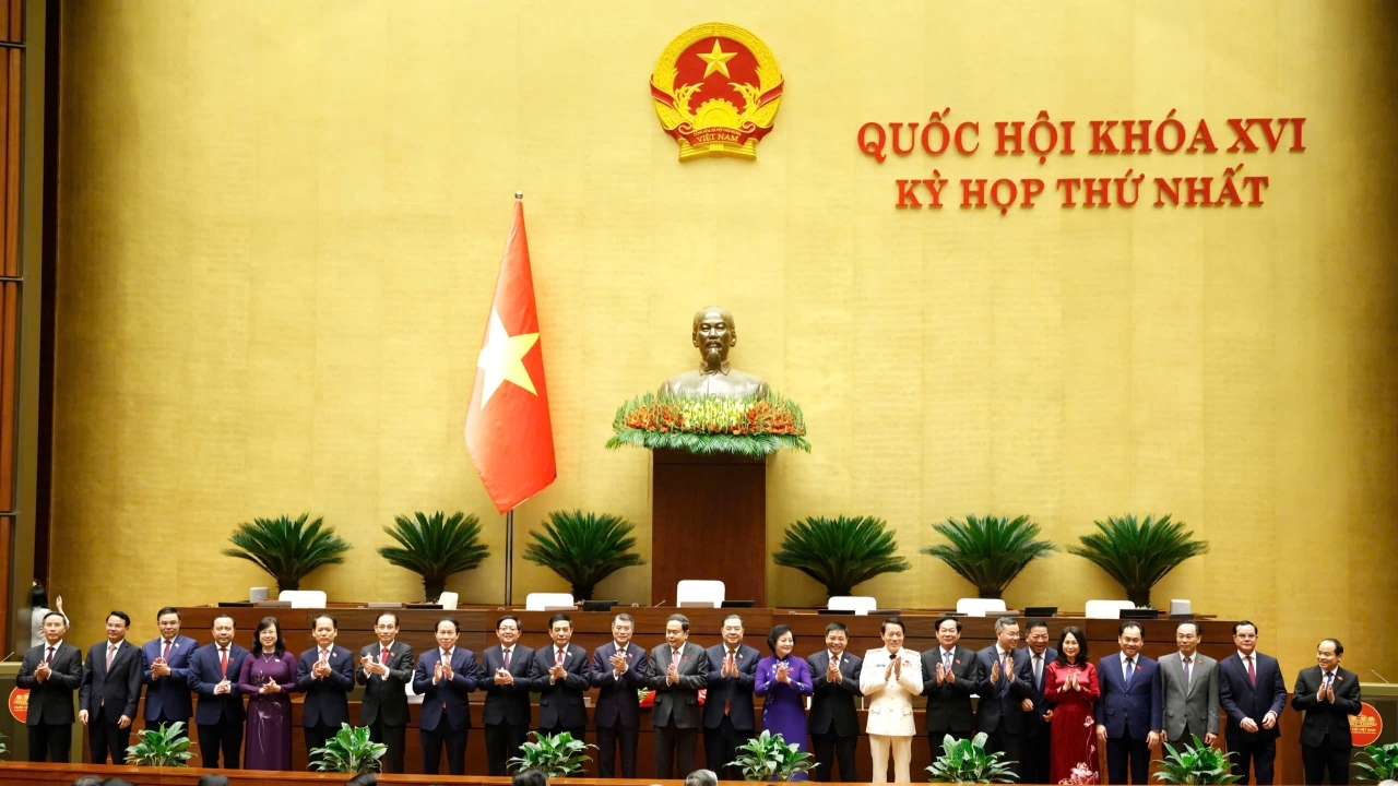 Quốc hội phê chuẩn việc bổ nhiệm Phó Thủ tướng, Bộ trưởng, các thành viên Chính phủ