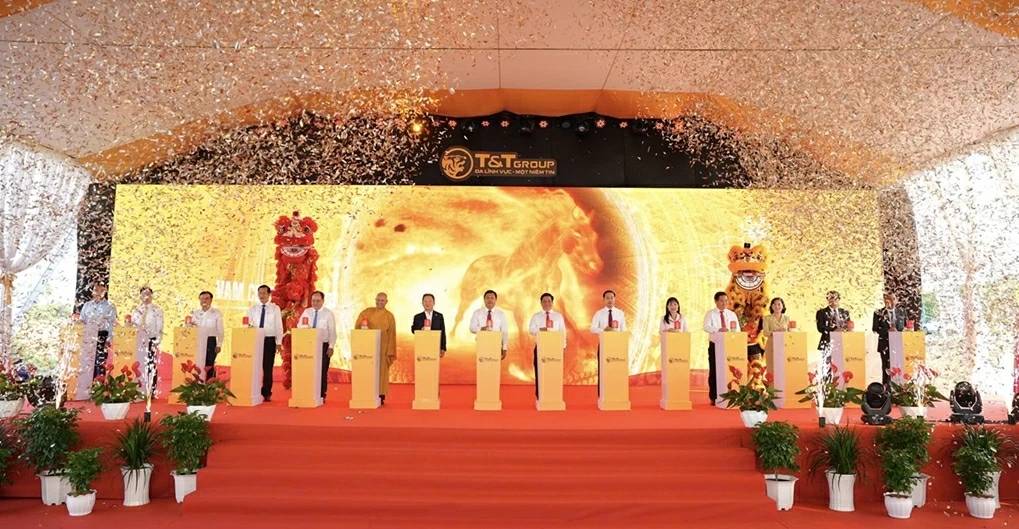 Tập đoàn T&T Group khởi công khu công nghiệp thế hệ mới quy mô gần 200 ha tại An Giang Tập đoàn T&T Group khởi công khu công nghiệp thế hệ mới quy mô gần 200 ha tại An Giang
