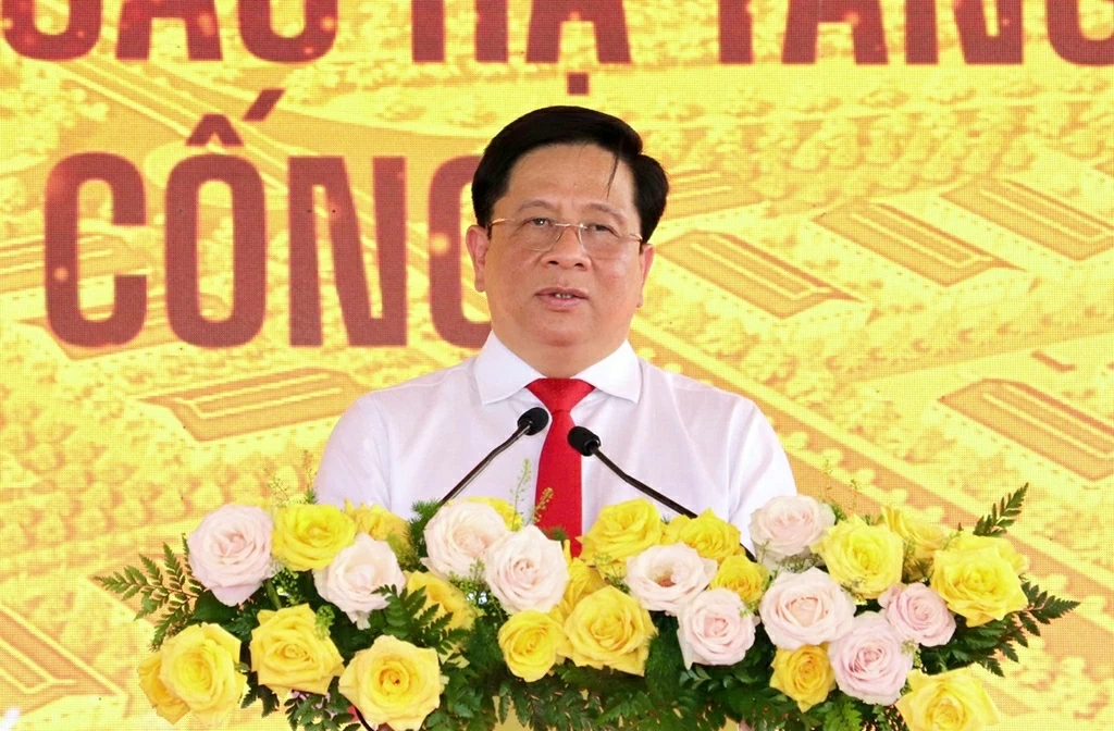 Tập đoàn T&T Group khởi công khu công nghiệp thế hệ mới quy mô gần 200 ha tại An Giang Tập đoàn T&T Group khởi công khu công nghiệp thế hệ mới quy mô gần 200 ha tại An Giang