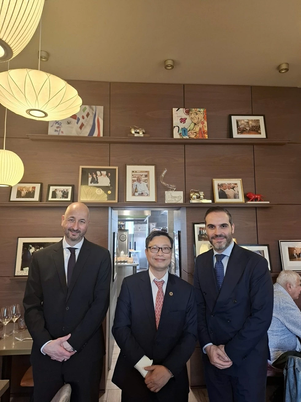 Đại sứ Việt Nam tại Pháp dự Hội nghị Thượng đỉnh Một sức khỏe