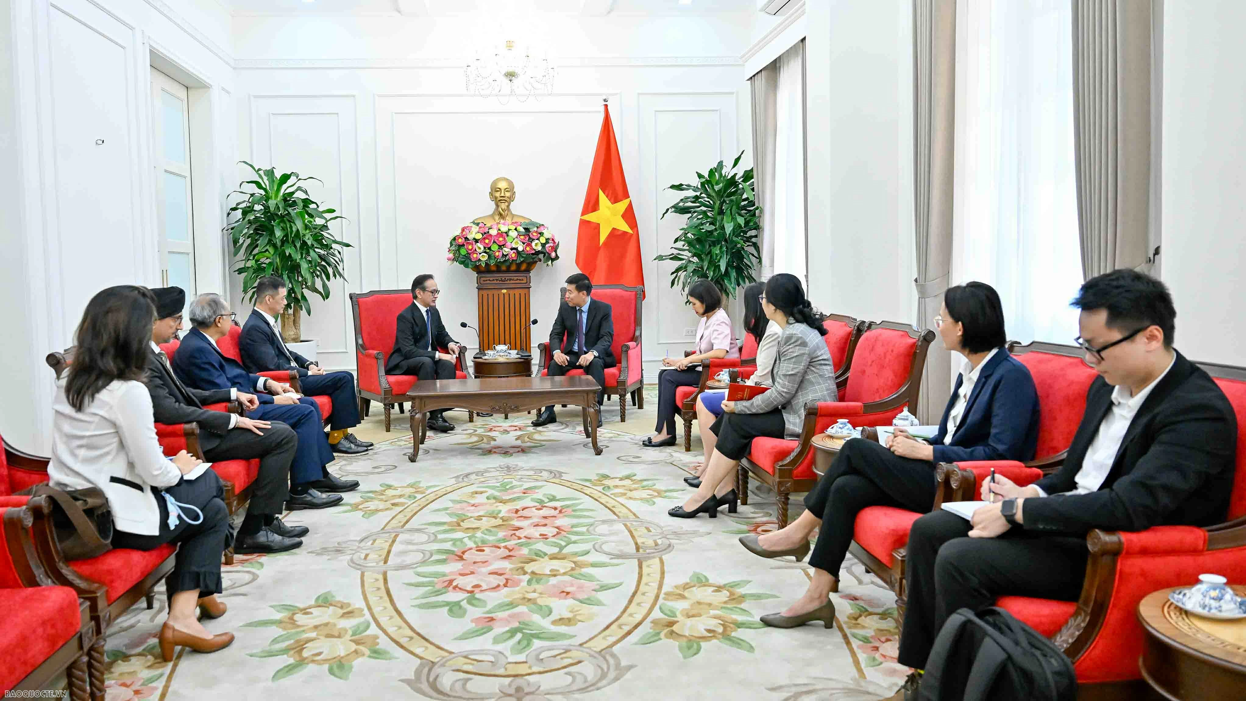 Thứ trưởng Nguyễn Mạnh Cường tiếp Tổ chức Amity Circle. (Ảnh: Nguyễn Hồng) Thứ trưởng Nguyễn Mạnh Cường