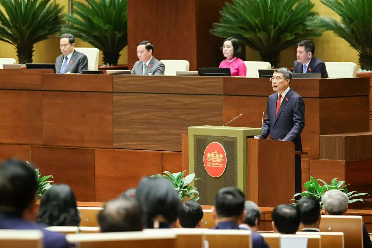 Kỳ họp thứ Nhất, Quốc hội khóa XVI: Một nhiệm kỳ hành động, đổi mới, đánh thức những kỳ vọng lớn lao của toàn xã hội Kỳ họp thứ Nhất, Quốc hội khóa XVI: Một nhiệm kỳ hành động, đổi mới, đánh thức những kỳ vọng lớn lao của toàn xã hội