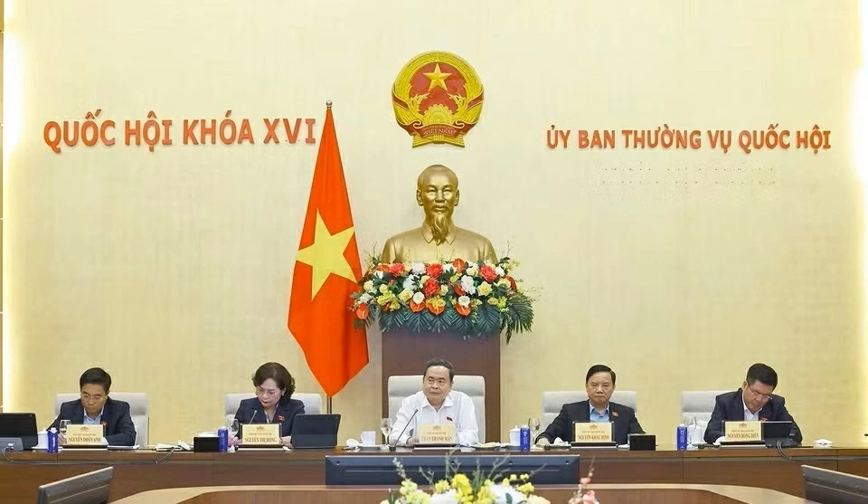 UBTVQH thống nhất trình Quốc hội giảm mạnh thuế xăng dầu để ứng phó biến động giá năng lượng UBTVQH thống nhất trình Quốc hội giảm mạnh thuế xăng dầu để ứng phó biến động giá năng lượng