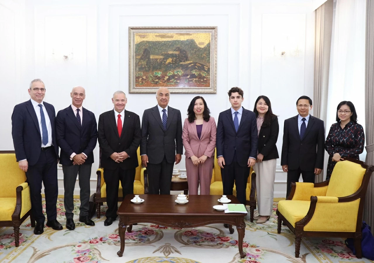 Các đại biểu chụp ảnh chung. (Ảnh: Thành Long)