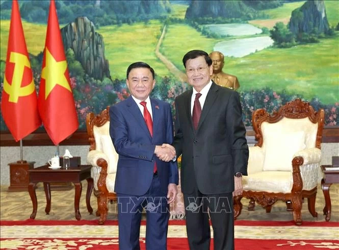 Thường trực Ban Bí thư Trần Cẩm Tú hội kiến Tổng Bí thư, Chủ tịch nước Lào Thongloun Sisoulith