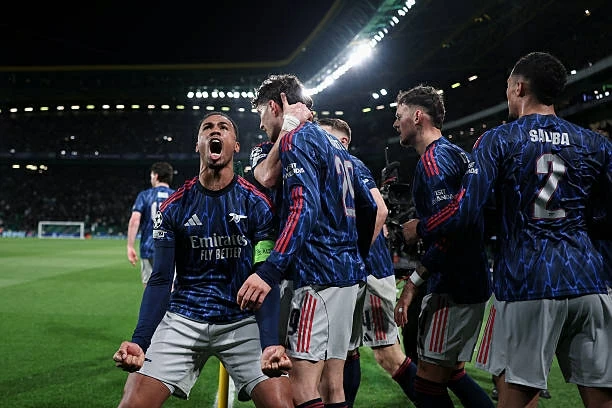 Đội nào là ứng cử viên số 1 cho ngôi vô địch UEFA Champions League sau lượt đi tứ kết?