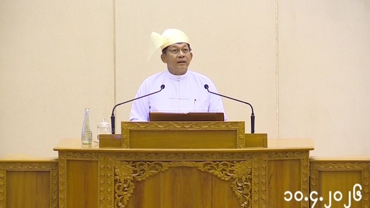 Cựu lãnh đạo quân đội tuyên thệ nhậm chức Tổng thống Myanmar