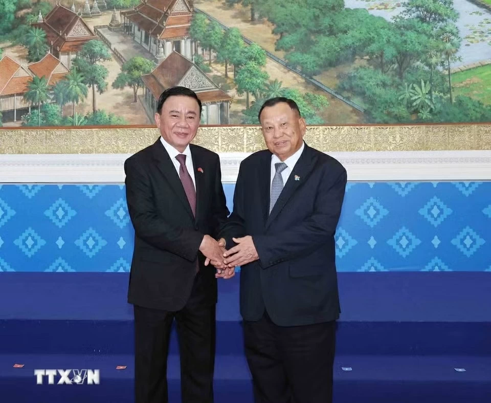 Thường trực Ban Bí thư hội đàm với Phó Chủ tịch CPP