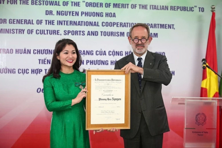 Đại sứ Marco Della Seta: Chuyến thăm Italy của Chủ tịch Quốc hội Trần Thanh Mẫn thể hiện rõ sự ưu tiên mà cả hai bên dành cho quan hệ song phương Đại sứ Italy: Chuyến thăm của Chủ tịch Quốc hội Trần Thanh Mẫn mang thông điệp về cam kết chính trị ở cấp cao nhất