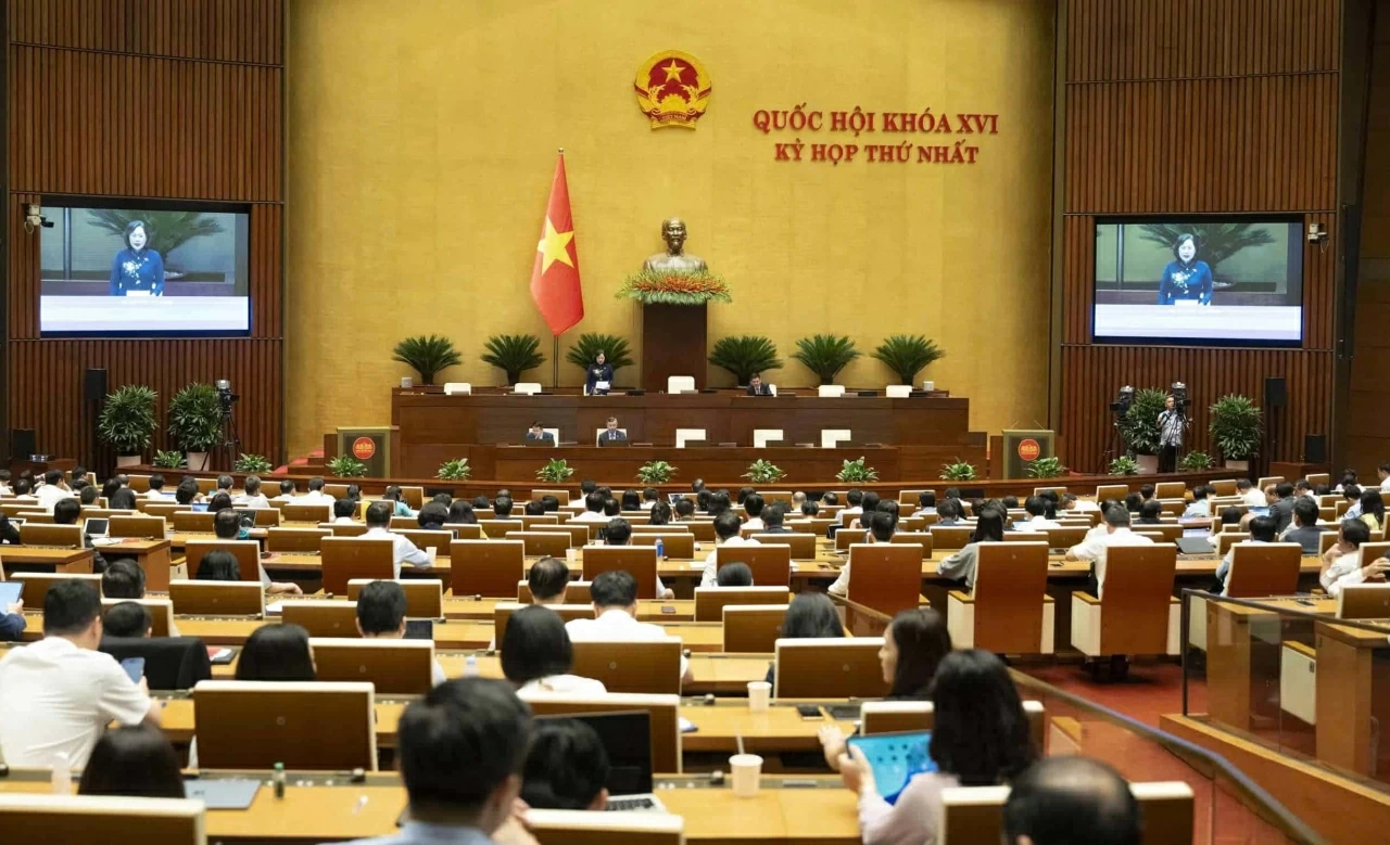 Hôm nay (11/4), Quốc hội thảo luận tại hội trường về một số dự án luật thuộc lĩnh vực tư pháp và ngoại giao