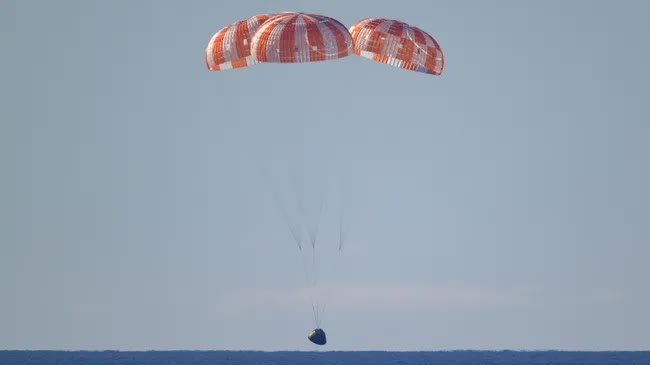 Sứ mệnh Artemis II chính thức kết thúc bằng cú đáp biển lịch sử