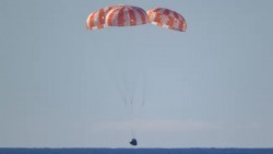 Sứ mệnh Artemis II chính thức kết thúc bằng cú đáp biển lịch sử