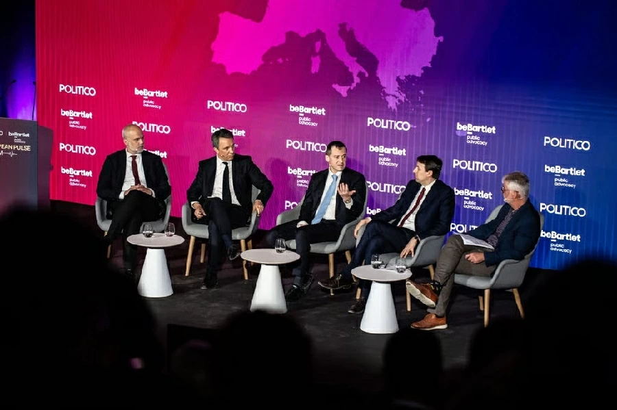 Thừa nhận đang ở tình thế khó khăn, Đại sứ Ukraine khẳng định: Mỹ vẫn là đồng minh của Kiev Thừa nhận đang ở tình thế khó khăn, Đại sứ Ukraine khẳng định: Mỹ vẫn là đồng minh của Kiev