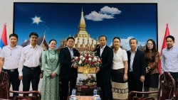 Tổng lãnh sự quán Việt Nam tại Khon Kaen chúc mừng Tết cổ truyền Bunpimay