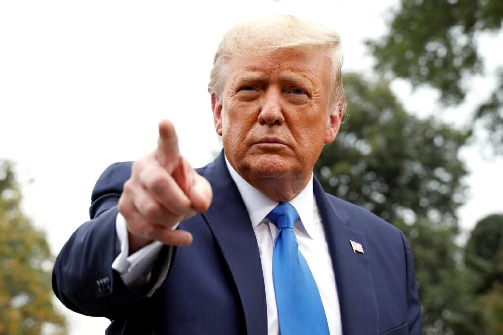 Chính sách thuế nhập khẩu của Tổng thống Donald Trump tiếp tục đối mặt thách thức pháp lý, khi các biện pháp mới bị đưa ra xem xét tại tòa liên bang. (Nguồn: PBS) Chính sách thuế nhập khẩu của Tổng thống Donald Trump tiếp tục đối mặt thách thức pháp lý, khi các biện pháp mới bị đưa ra xem xét tại tòa liên bang. (Nguồn: PBS)