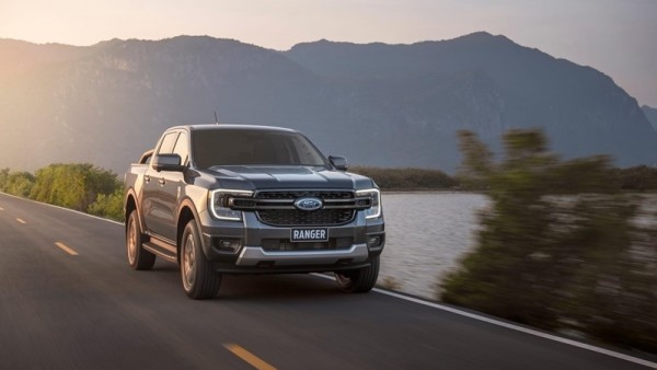 Top 4 xe bán tải bán chạy nhất tháng 3/2026: Ford Ranger bức tốc mạnh mẽ