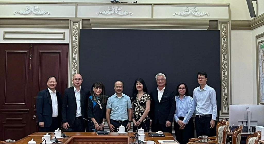 Đẩy mạnh toàn diện công tác đối với người Việt Nam ở nước ngoài, tạo động lực mạnh mẽ hiện thực hóa các mục tiêu phát triển của TP. Hồ Chí Minh và cả nước